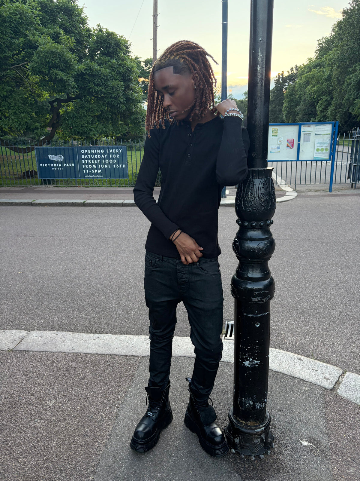 SEIJIN LONG SLEEVE HENLEY BLACK
